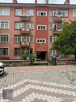 ARENADAN CUMHURİYET OKULU ARKASI MERKEZİ KONUMDA DAİRE - Görsel 4
