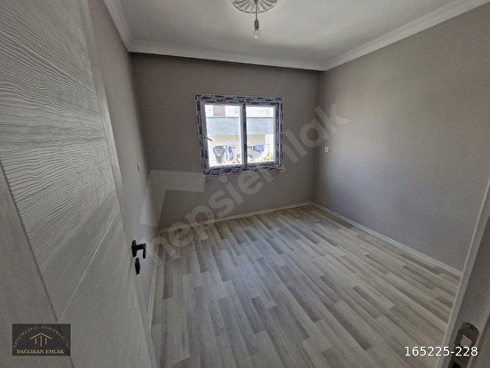 BAĞLAR  MAH  SATILIK  CADE ÜSTÜ  4 ODA 1 MUTFAK SIFIR DAİRE - Görsel 10