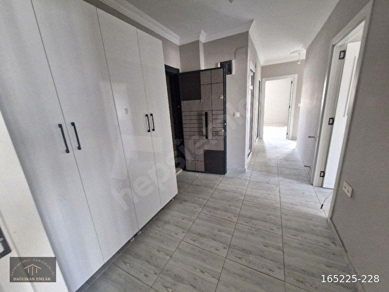 BAĞLAR  MAH  SATILIK  CADE ÜSTÜ  4 ODA 1 MUTFAK SIFIR DAİRE - Görsel 16