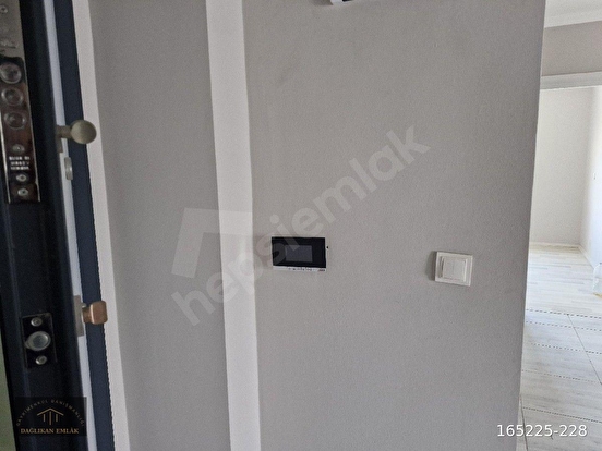 BAĞLAR  MAH  SATILIK  CADE ÜSTÜ  4 ODA 1 MUTFAK SIFIR DAİRE - Görsel 17