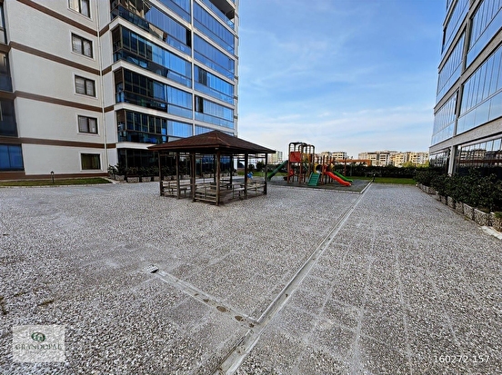 GRAND OPALDEN ÖZLÜCENİN EN PRESTİJLİ SİT. HAVUZ MANZARALI DAİRE - Görsel 3
