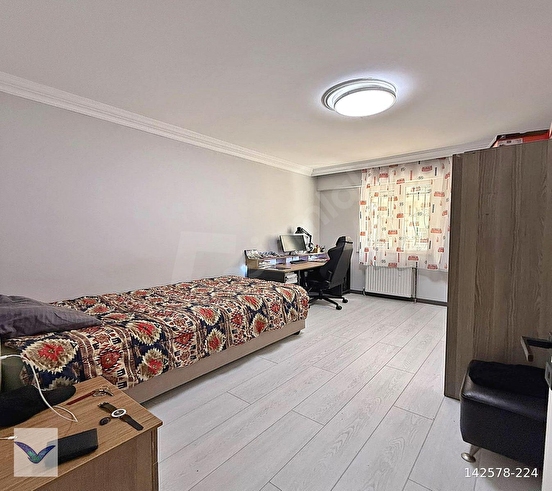 EMİNEVİME UYGUN E5 E 2. DK SİTE İÇİ İSKANLI 3+1 SATILIK DAİRE - Görsel 7