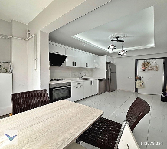 EMİNEVİME UYGUN E5 E 2. DK SİTE İÇİ İSKANLI 3+1 SATILIK DAİRE - Görsel 18