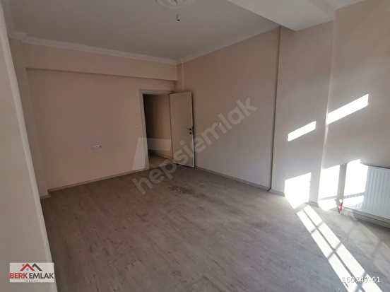 ÇİFTLİK CADDESİNDE MERKEZİ KONUMDA SATILIK 3+1 SIFIR DAİRE - Görsel 6