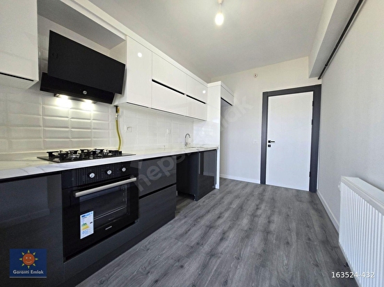 »Garanti Emlaktan, Havuz & Peyzaj & Şehir Manzaralı 119 m² 2+1« - Görsel 19