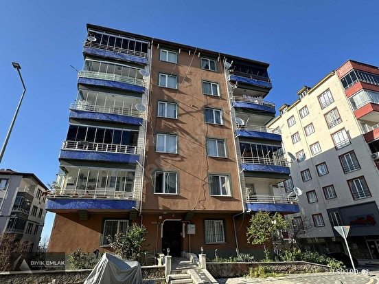 BIYIK EMLAKTAN ATATÜRK MAHALLESİNDE FIRSAT DAİRE - Görsel 2