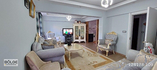 GİRNE MAHALLESİNDE CADDE ÜZERİ SATILIK 4 1 TRİPLEX/VİLLA 124178 109