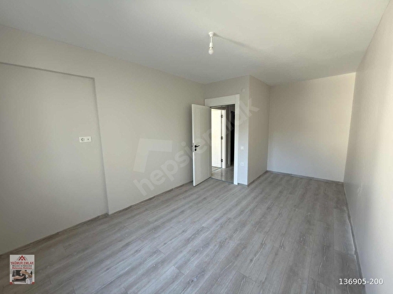 YAĞMUR EMLAKTAN MERKEZDE 2+1 KAPALI OTOPARKLI SATILIK DAİRE - Görsel 24