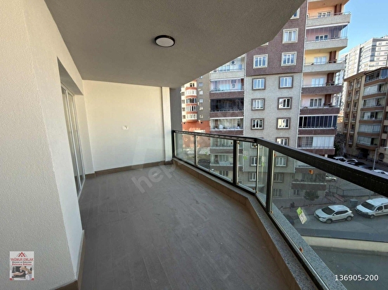 YAĞMUR EMLAKTAN MERKEZDE 2+1 KAPALI OTOPARKLI SATILIK DAİRE - Görsel 8
