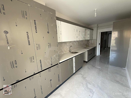 YAĞMUR EMLAKTAN MERKEZDE 2+1 KAPALI OTOPARKLI SATILIK DAİRE - Görsel 5
