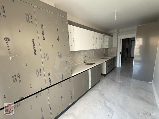 YAĞMUR EMLAKTAN MERKEZDE 2+1 KAPALI OTOPARKLI SATILIK DAİRE - Görsel 4