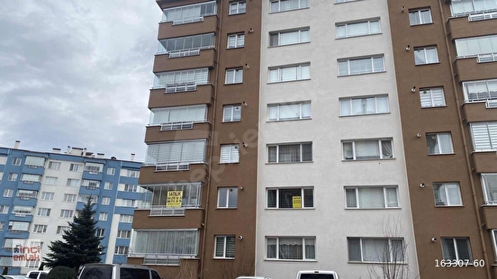 SALI PAZARI ÜNLÜLER SİTESİ 4+1 220 M2 SATILIK DAİRE - Görsel 4