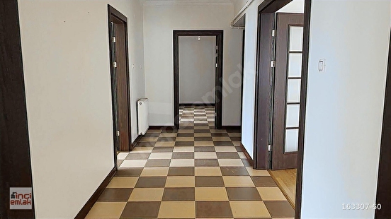 SALI PAZARI ÜNLÜLER SİTESİ 4+1 220 M2 SATILIK DAİRE - Görsel 20