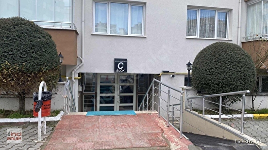 SALI PAZARI ÜNLÜLER SİTESİ 4+1 220 M2 SATILIK DAİRE - Görsel 8