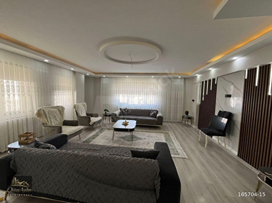 ULUKAVAK MAHALLESİ CADDE ÜZERİ 4+1 ÇOK GENİŞ FULL YAPILI DAİRE - Görsel 1