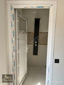 ULUKAVAK MAHALLESİ CADDE ÜZERİ 4+1 ÇOK GENİŞ FULL YAPILI DAİRE - Görsel 13