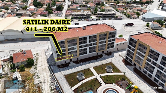 LALE PARK SİTESİNDE ÖDEME KOLAYLIĞI İLE 4+1 GENİŞ DAİRE YARISI PEŞİN KALANI VADELİ - Görsel 1