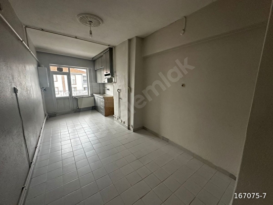 Ekin Caddesi Üzerinde Satılık 2+1 Daire - Görsel 2