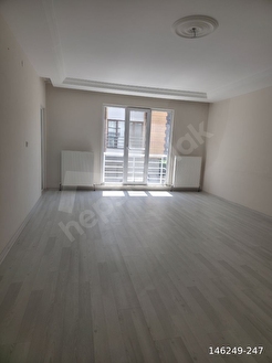 GÖRGEÇ EMLAKTAN MERKEZİ LOKASYONDA SATILIK 140 M2 3+1 DAİRE - Görsel 3