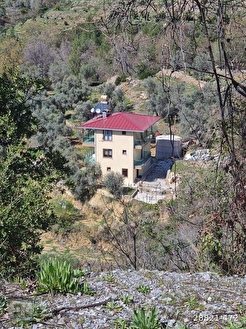 Alanya Kayabaşında satılık 1800m2 bahçe içersinde deniz doğa manzara