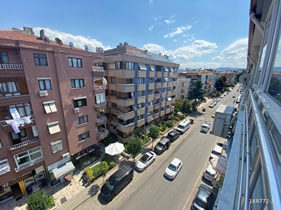 Full eşyalı feribot iskelesine 5 dk mesafede satılık 3+1 daire - Görsel 3