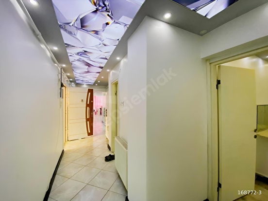 Full eşyalı feribot iskelesine 5 dk mesafede satılık 3+1 daire - Görsel 11