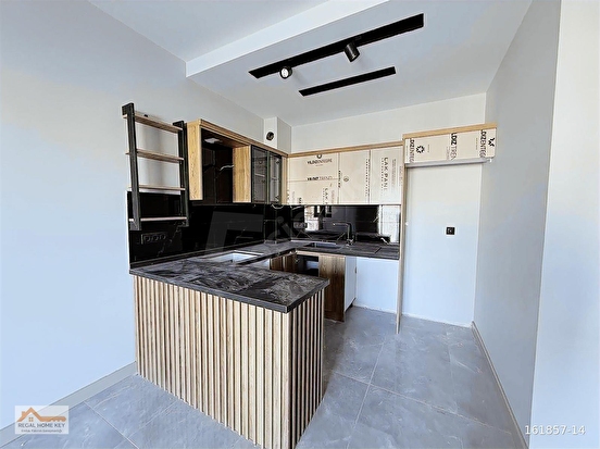 KUŞADASI MERKEZDE SATILIK 1+1 DENİZ GÖREN DAİRE - Görsel 17