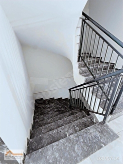 KUŞADASI MERKEZDE SATILIK 1+1 DENİZ GÖREN DAİRE - Görsel 2