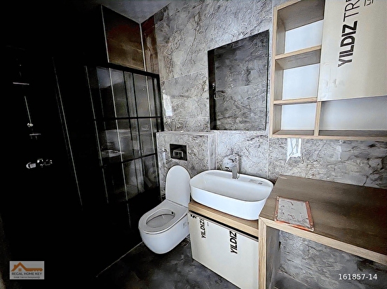 KUŞADASI MERKEZDE SATILIK 1+1 DENİZ GÖREN DAİRE - Görsel 11