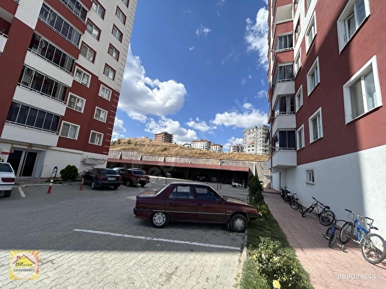 ÖZEVİMDEN VADİYAKA SİTESİNDE SATILIK ARAKAT 3+1 DAİRE - Görsel 3