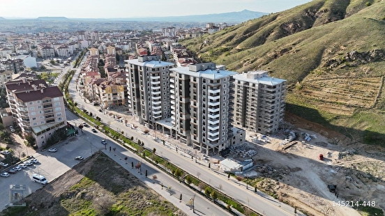 1 EMLAKda MUHTEŞEM KONUMDA VE KATTA SATILIK SİTE İÇİ 4+1 DAİRE - Görsel 13