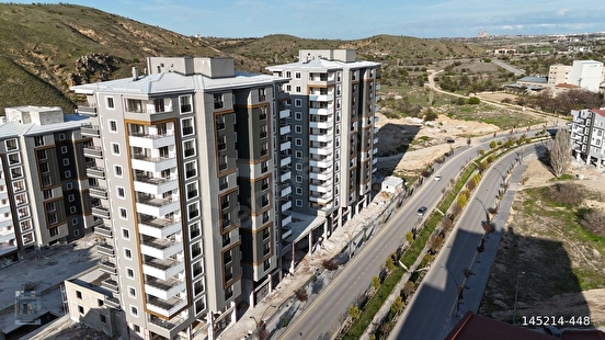 1 EMLAKda MUHTEŞEM KONUMDA VE KATTA SATILIK SİTE İÇİ 4+1 DAİRE - Görsel 11