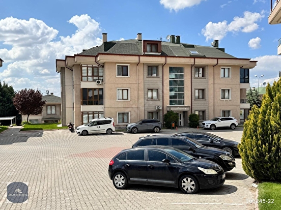 EMLAK KURUMSALDAN YEŞİL VADİ EVLERİNDE SATILIK4+1 DAİRE. - Görsel 1