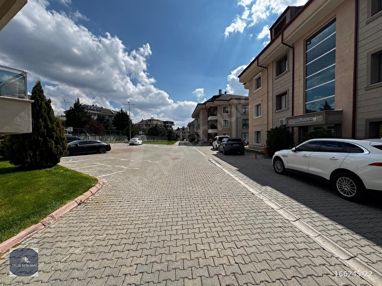 EMLAK KURUMSALDAN YEŞİL VADİ EVLERİNDE SATILIK4+1 DAİRE. - Görsel 12