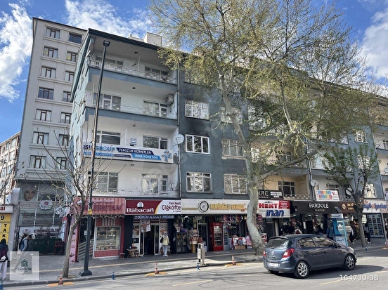 NİĞDE GÜNGÖR EMLAKTAN ŞEHRİN KALBİNDE SATILIK 3+1 DAİRE - Görsel 1