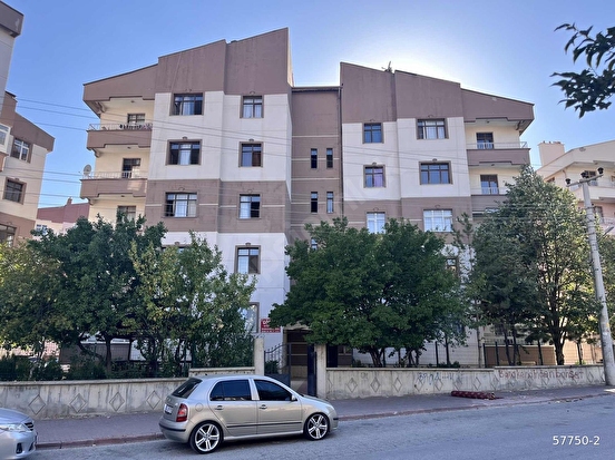 BOSNA HERSEK MAHALLESİ KAYALAR CAMİ YANI FULL BAKIMLI SATILIK 3+1 ARAKAT DAİRE - Görsel 25