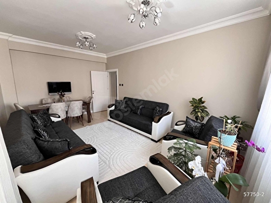 BOSNA HERSEK MAHALLESİ KAYALAR CAMİ YANI FULL BAKIMLI SATILIK 3+1 ARAKAT DAİRE - Görsel 12