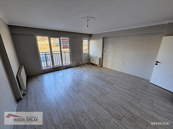 KURTULUŞ MAH SATILIK DAİRE 3+1 135 M2 GİRİŞ KAT EBEVEYN BANYOLU - Görsel 4