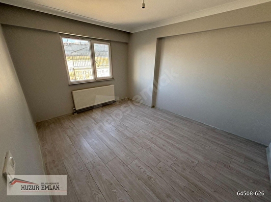 KURTULUŞ MAH SATILIK DAİRE 3+1 135 M2 GİRİŞ KAT EBEVEYN BANYOLU - Görsel 11