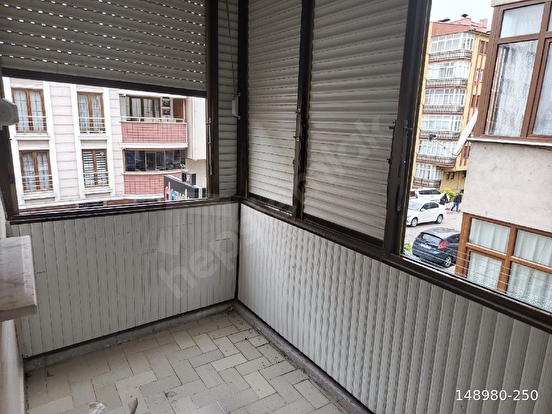 KARABÜK ṢIRINEVLER MAH. ARAŞTIRMA HASTANESİNİN KARŞISINDA 3+1 - Görsel 3