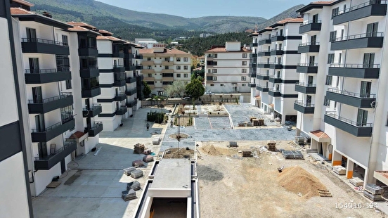 ŞEYHCUİ MAH. VİZYON PARK 2 SİTESİNDE SATILIK 3+1 LÜKS DAİRE - Görsel 4