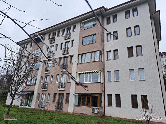 Bahçeşehirde Satılık Yenilenmiş Bahçe Katı - Görsel 2