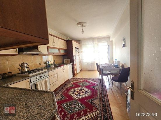 SATILIK 4+1 DAİRE Niğde merkez hastane karşısında merkezi doğalgazlı ana caddeye cepheli site içeris - Görsel 1
