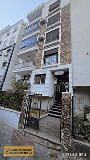 EBRU YILMAZDAN BAHÇELİEVLERDE SATILIK DAİRE - Görsel 2