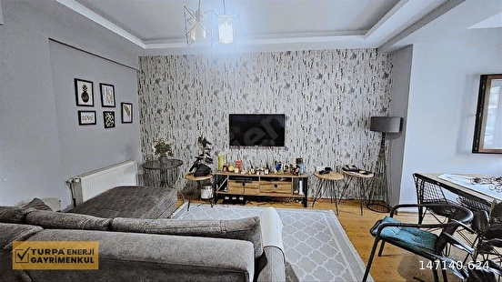 EBRU YILMAZDAN BAHÇELİEVLERDE SATILIK DAİRE - Görsel 1