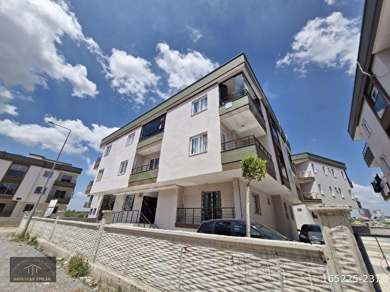 BAĞLAR  MAH  SATILIK  DAİRE 120 M2 ARA KAT KALITELI YAPI  3+1 - Görsel 1