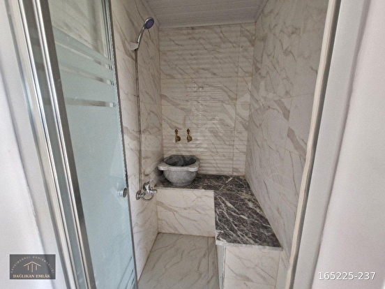 BAĞLAR  MAH  SATILIK  DAİRE 120 M2 ARA KAT KALITELI YAPI  3+1 - Görsel 6