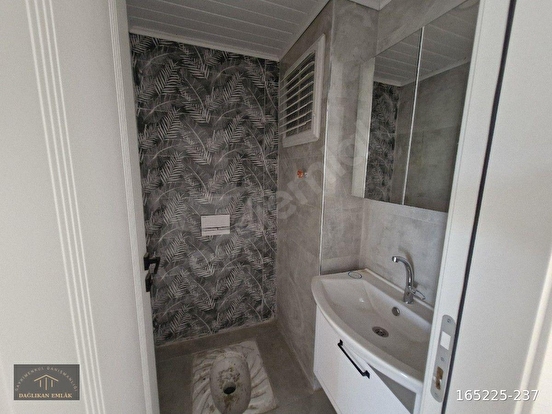 BAĞLAR  MAH  SATILIK  DAİRE 120 M2 ARA KAT KALITELI YAPI  3+1 - Görsel 7