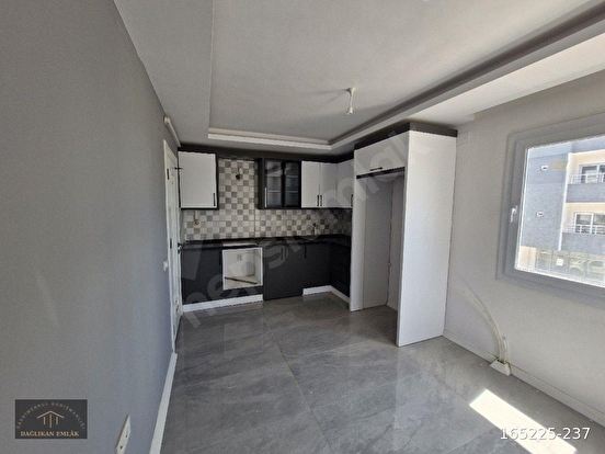 BAĞLAR  MAH  SATILIK  DAİRE 120 M2 ARA KAT KALITELI YAPI  3+1 - Görsel 12