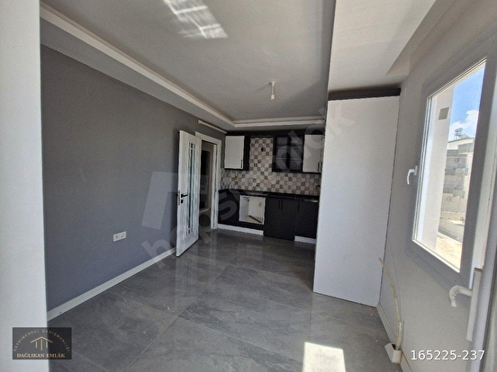 BAĞLAR  MAH  SATILIK  DAİRE 120 M2 ARA KAT KALITELI YAPI  3+1 - Görsel 19